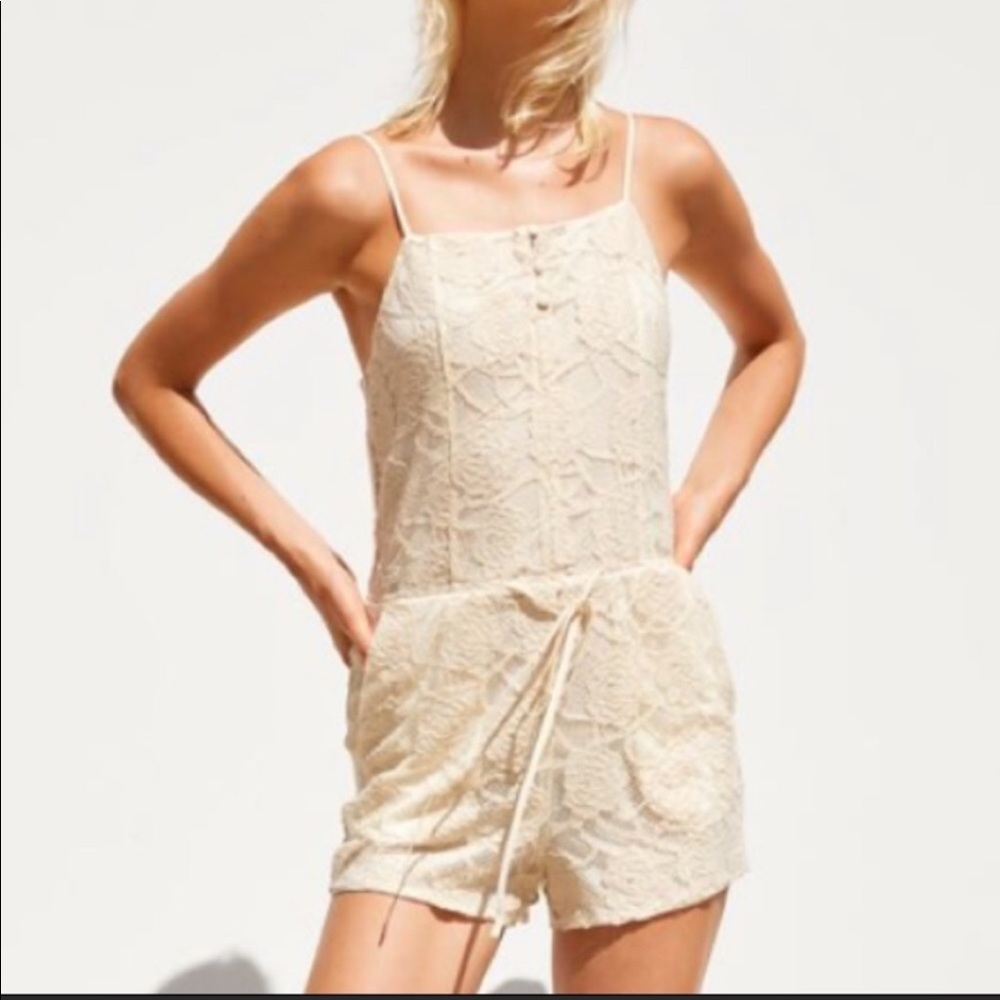 NWT’s Cream Zara Romper Jumper Size Medium & Small
